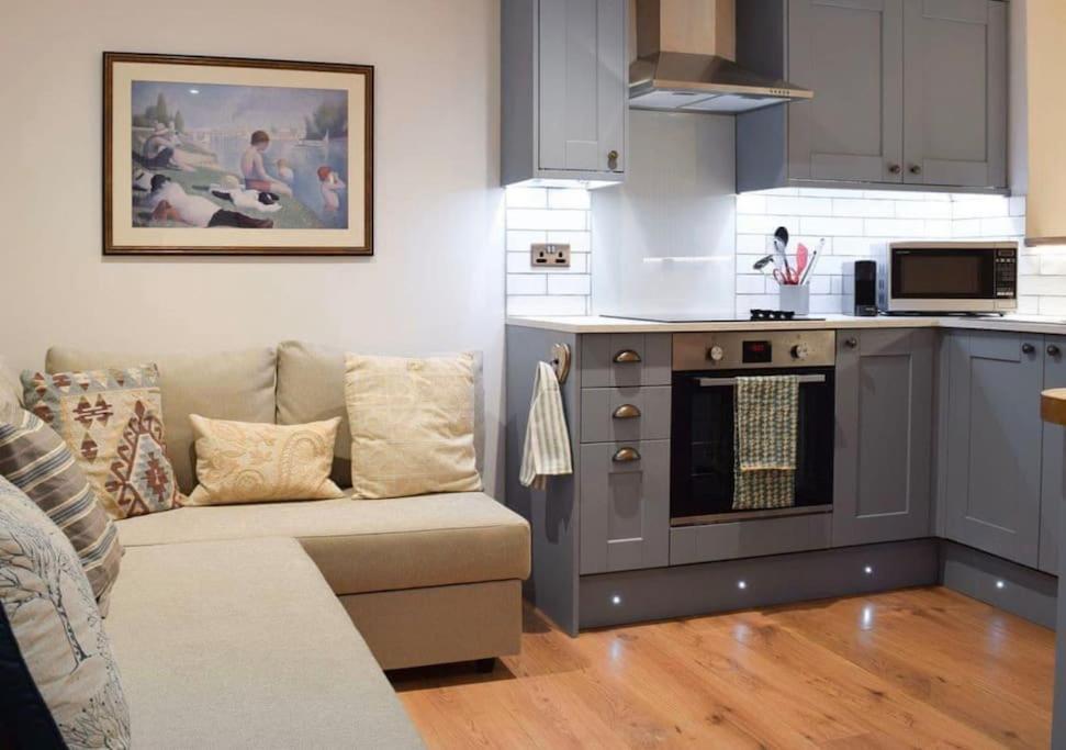 The Snug Entire Home Sleeps 2, Stratford Upon Avon Shottery Eksteriør bilde