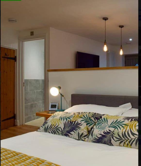 The Snug Entire Home Sleeps 2, Stratford Upon Avon Shottery Eksteriør bilde